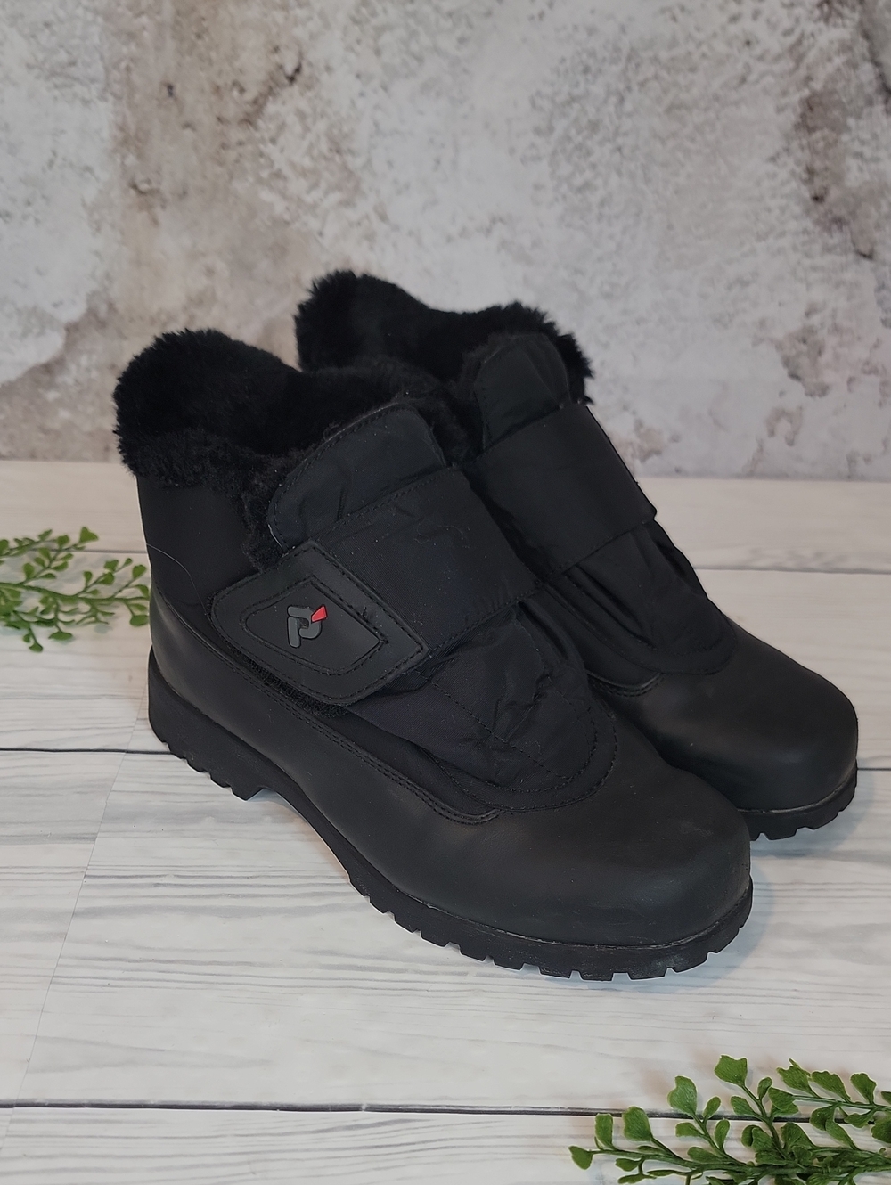 Propet Winter Ankle Boots with Faux Fur Lining - Black Womens Size 7.5